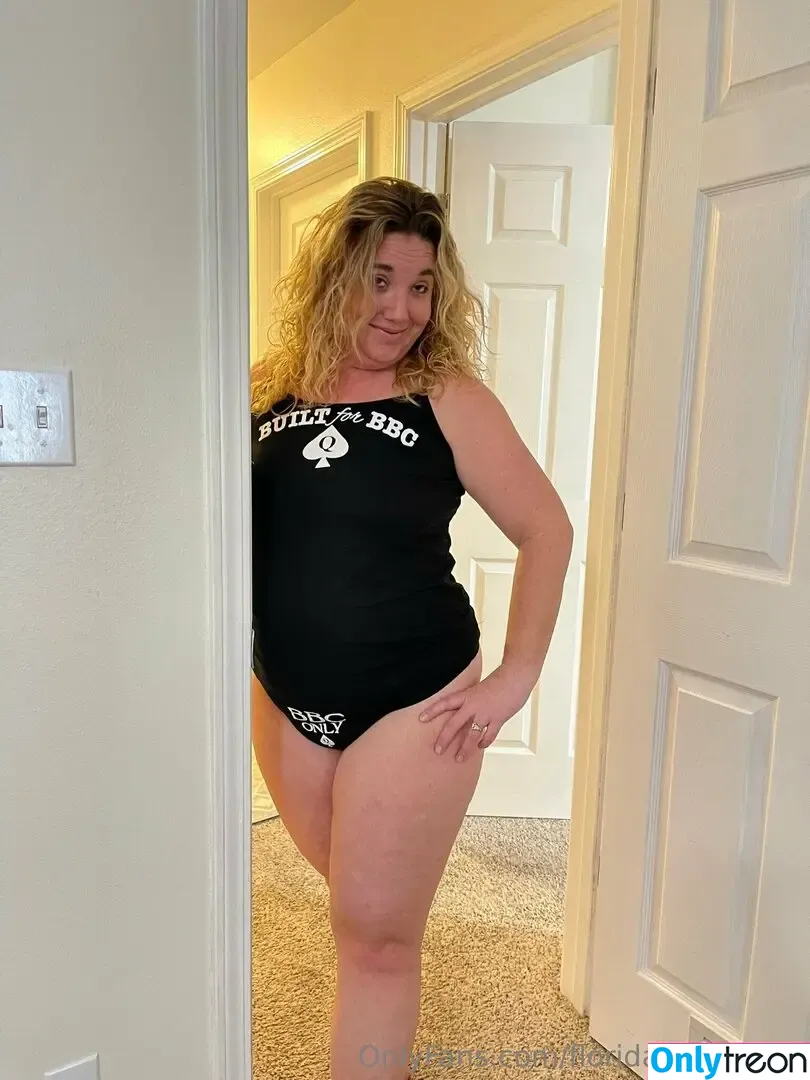 FloridaHotWife69 nude photo #0084 (FLHotWife69)