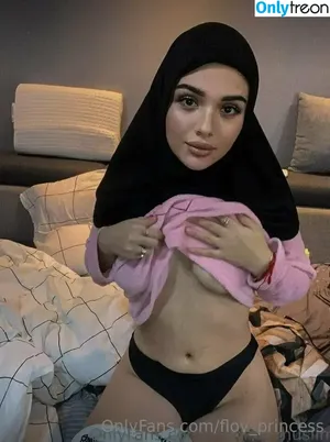 flov_princess / flo.imvu nude photo #0201