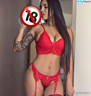 flov_princess / flo.imvu nude photo #0493