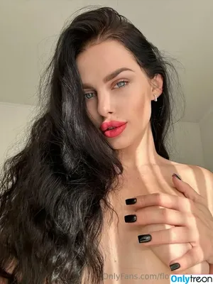 flov_princess / flo.imvu nude photo #1225