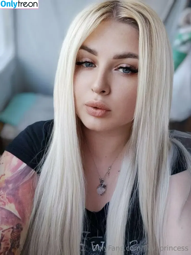 flov_princess nude photo #1683 (flo.imvu)