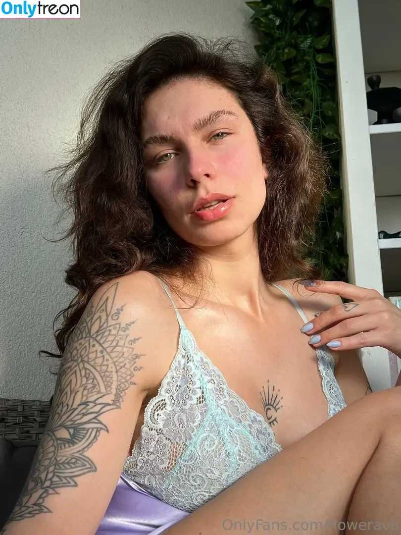 flowerava nude photo #0029 (flowerava.ts)