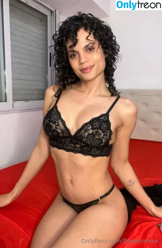 floweremma nude photo #0337 (floweramaames)