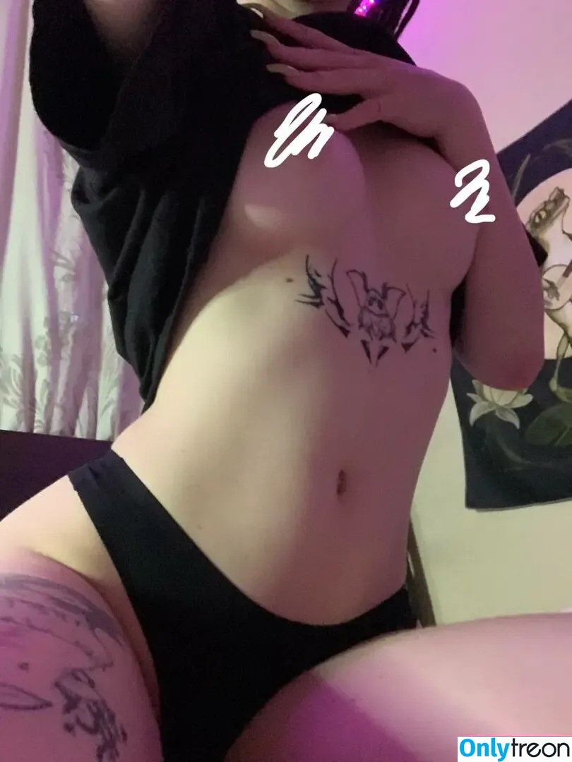 fluffyfulafel nude photo #0017 (fluffangel / fluffy.falafel / fluffypuffy / fluffypuffy777 / katyalolina / kiki_lastya / kikilastya)