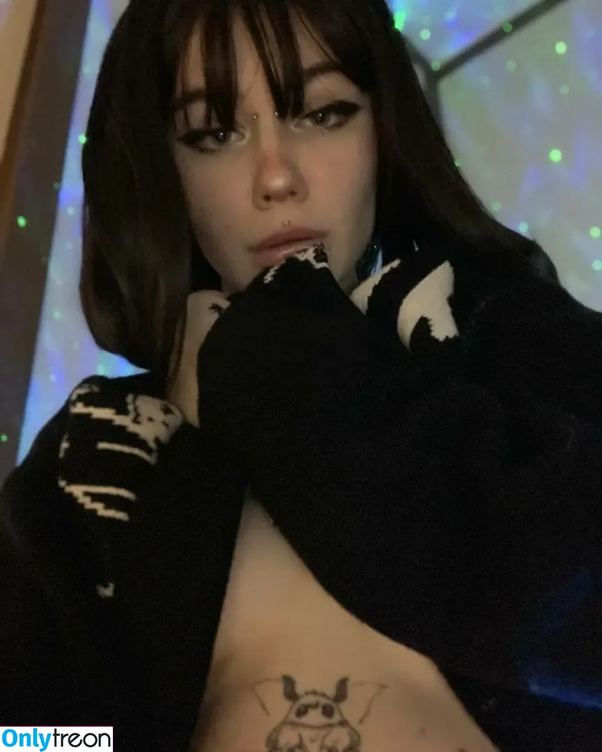 fluffyfulafel nude photo #0097 (fluffangel / fluffy.falafel / fluffypuffy / fluffypuffy777 / katyalolina / kiki_lastya / kikilastya)