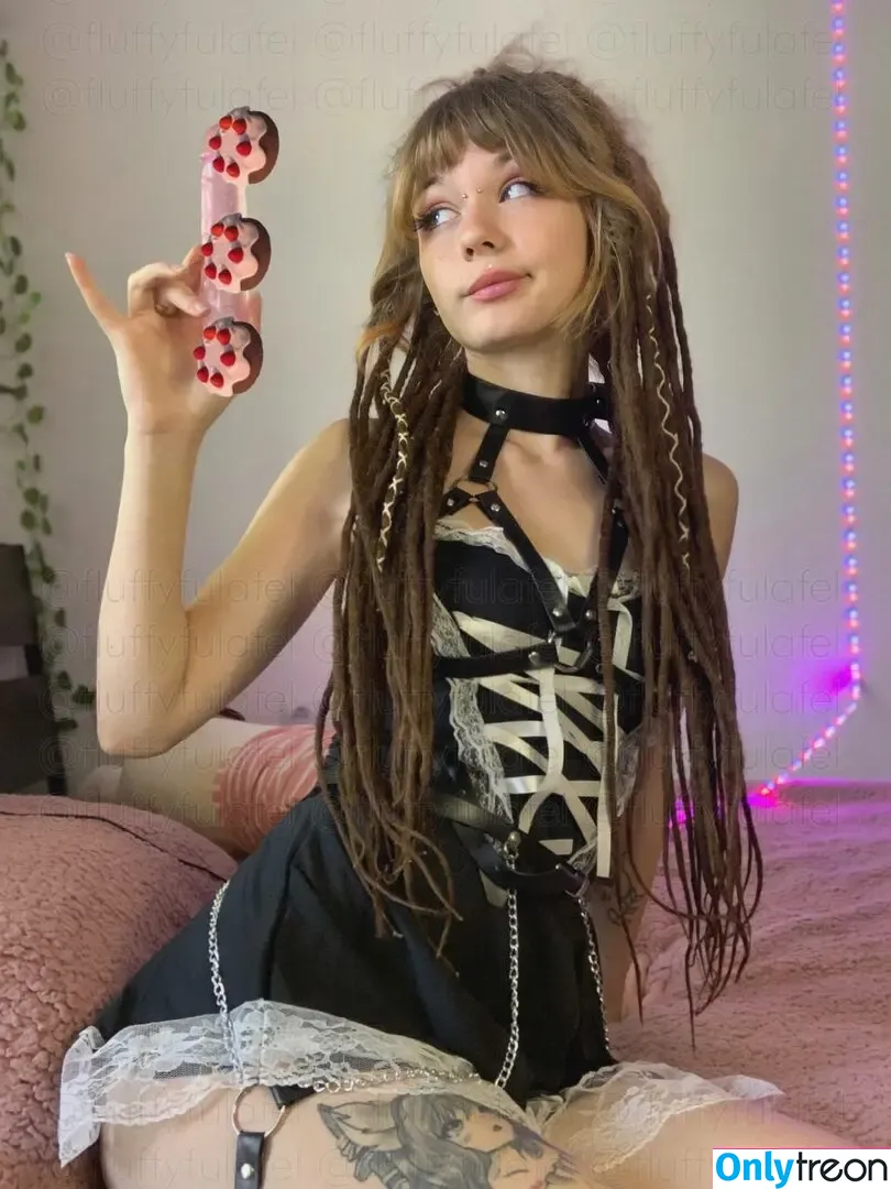 fluffyfulafel nude photo #0400 (fluffangel / fluffy.falafel / fluffypuffy / fluffypuffy777 / katyalolina / kiki_lastya / kikilastya)