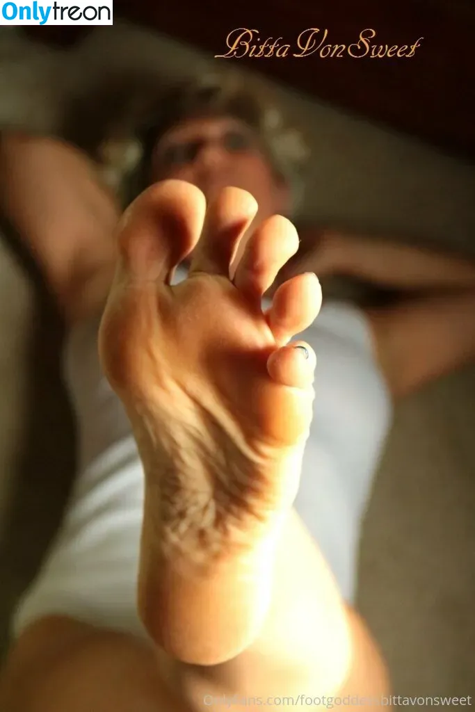 footgoddessbittavonsweet nude photo #0004 (tfc_imfromthe253)