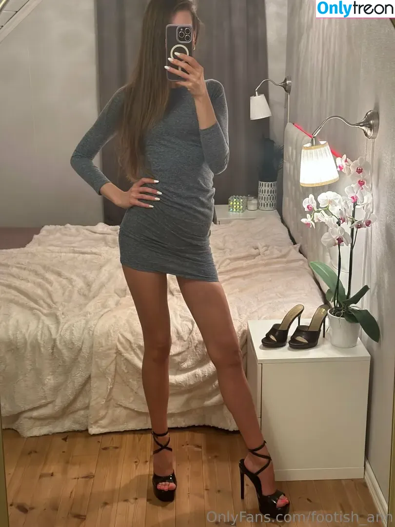 Footish Ann nude photo #0297 (Anna F ASMR / Footish_ann)