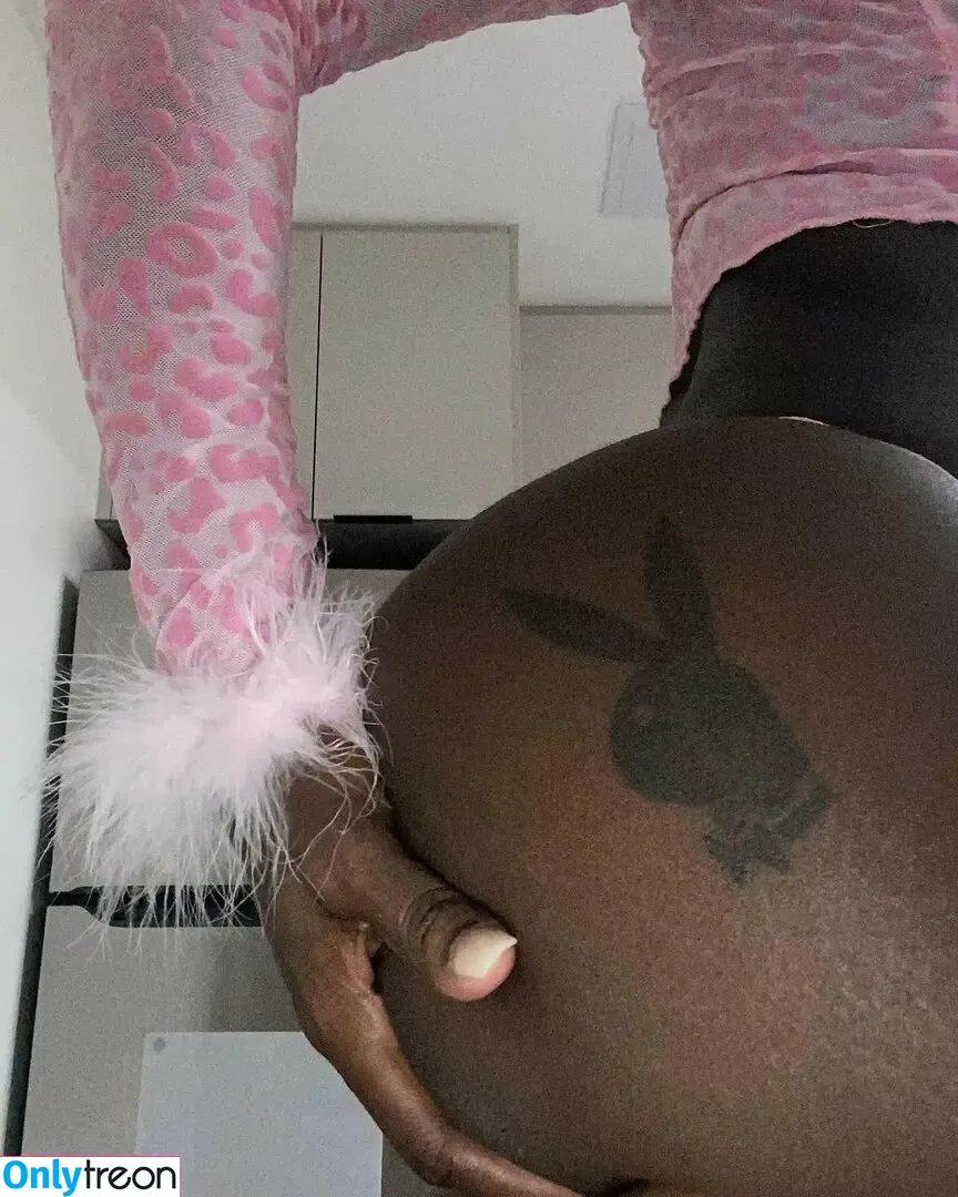Foreignn_diamondd nude photo #0018 (Foreignn Diamondd)