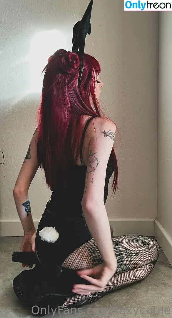 Foxycutiie nude photo #0026 (foxycutietv)