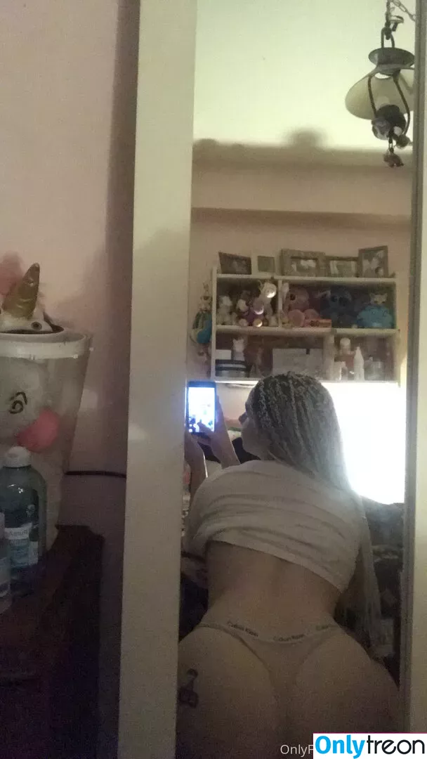 foxyuzumaki nude photo #0003 (uzumakifoxy)