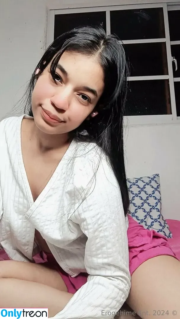 fraisehime nude photo #0033 (petiteelfhimee)