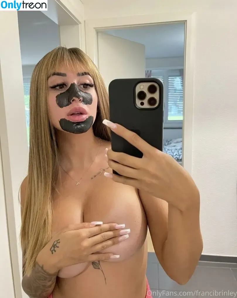 Francesca Brinley nude photo #0119 (francibrinley / issy_yy)