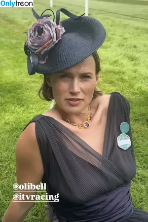 Francesca Cumani / francesca_cumani nude photo #0006