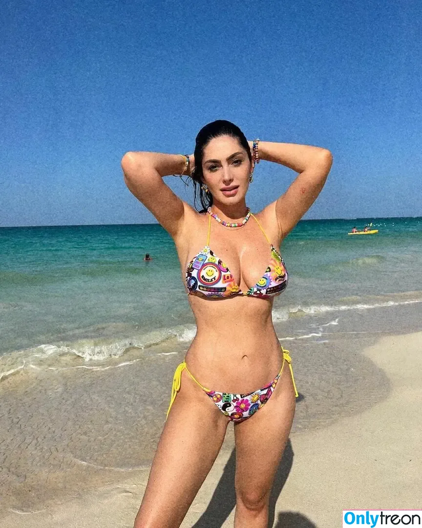 Francine Piaia nude photo #1530 (ex-BBB / francinepiaia / piaiafrancine)