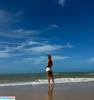 Francisca Queiroz / chicaqueiroz nude photo #0036