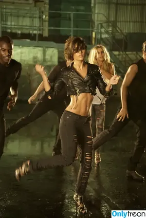 Frankie Bridge / Frankie Sandford (The Saturdays / frankiebridge nude photo #0690