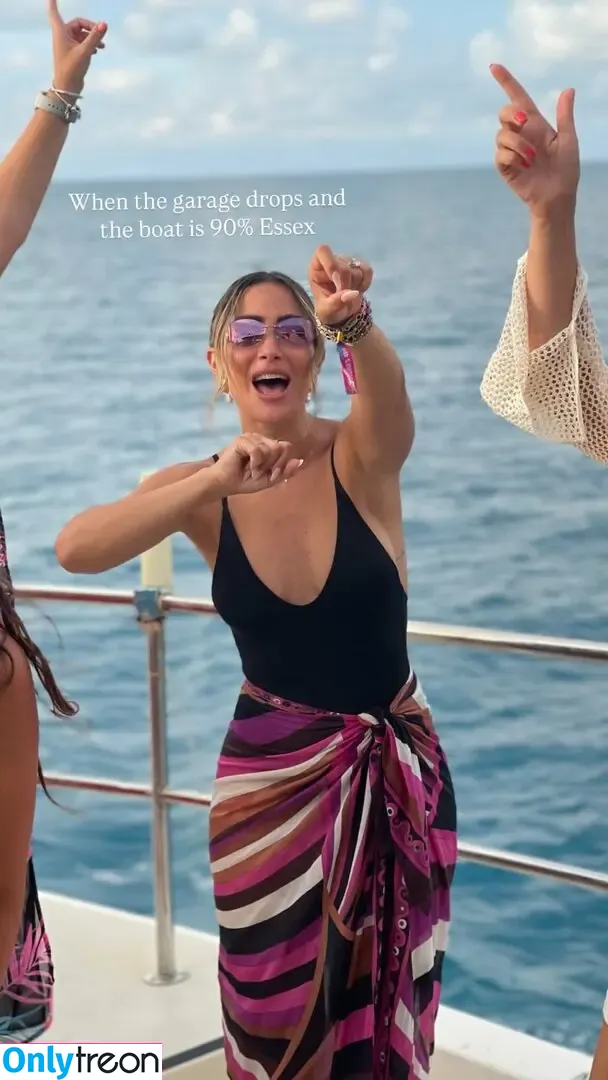 Frankie Bridge nude photo #3175 (Frankie Sandford (The Saturdays / frankiebridge)