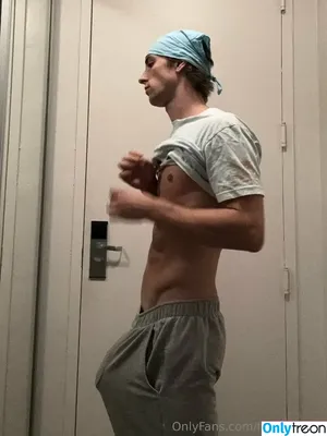 frankierossi / itsfrankierossi nude photo #0079