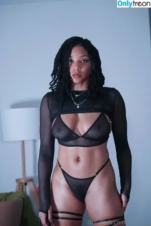 Frankiiy / frankiiy_ / no.frankiiy_ nude photo #0303