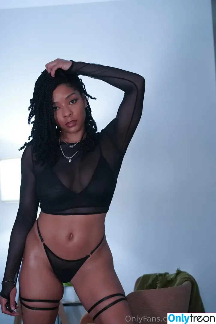 Frankiiy nude photo #0305 (frankiiy_ / no.frankiiy_)
