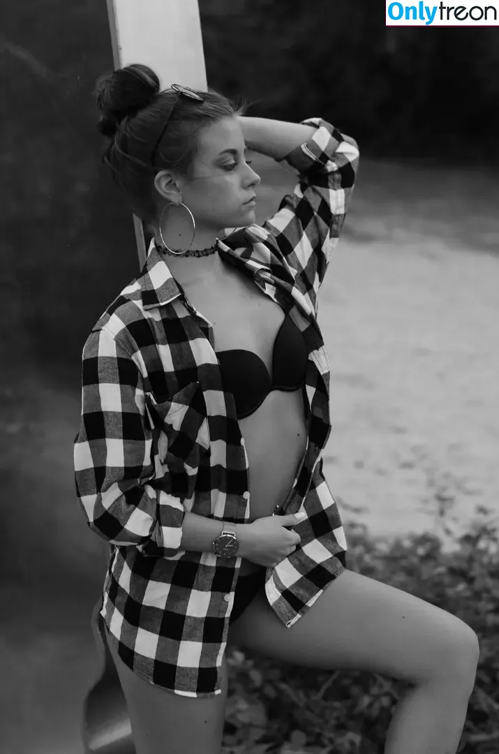 Franzi_DN nude photo #0010 (Franzi_DN)