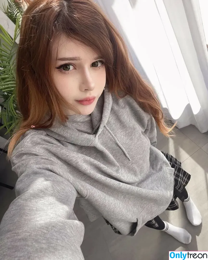 frauleinmilk nude photo #0088 (suisai.uwu / suisaiuwu)