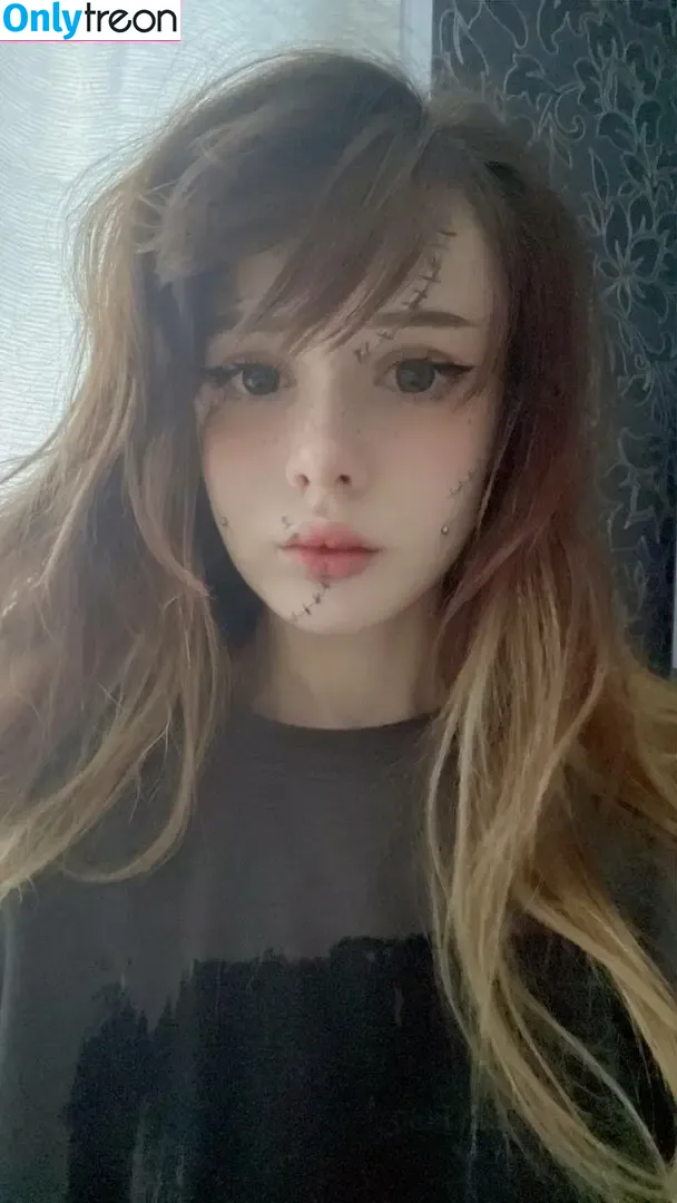 frauleinmilk nude photo #0190 (suisai.uwu / suisaiuwu)