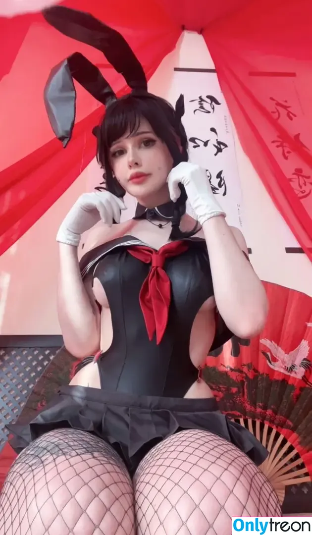 frauleinmilk nude photo #0311 (suisai.uwu / suisaiuwu)