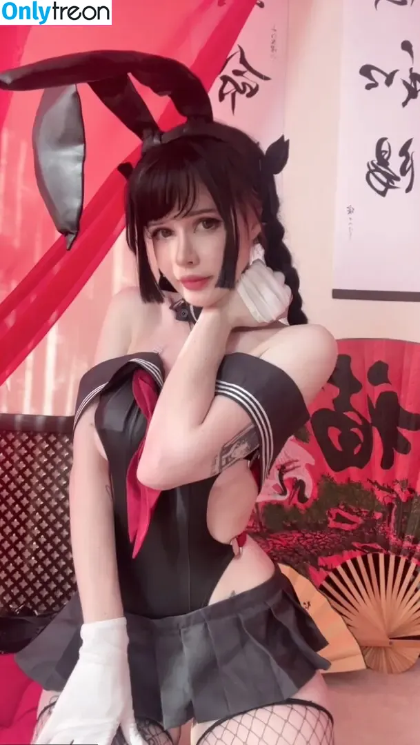 frauleinmilk nude photo #0312 (suisai.uwu / suisaiuwu)