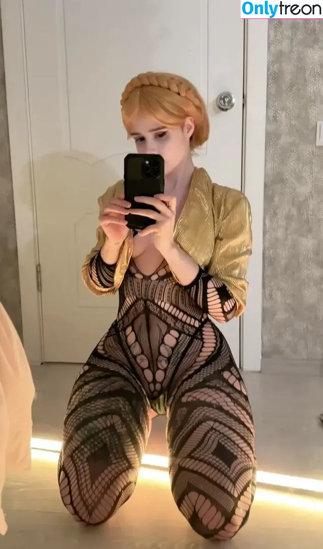 frauleinmilk nude photo #0400 (suisai.uwu / suisaiuwu)