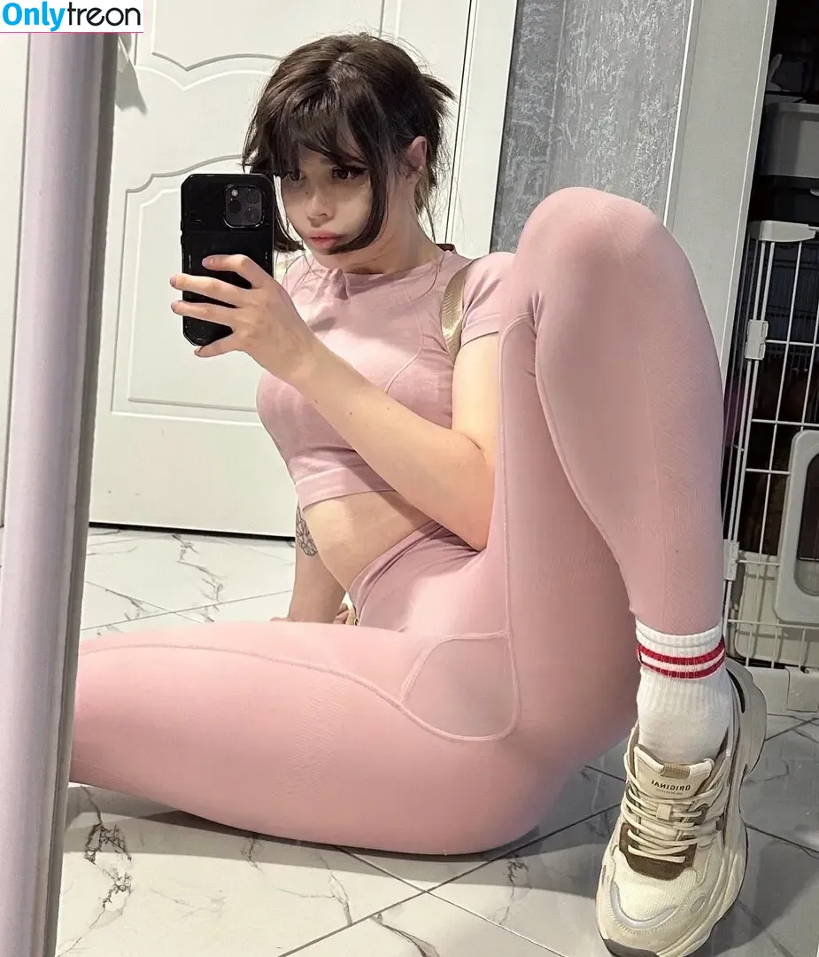 frauleinmilk nude photo #0457 (suisai.uwu / suisaiuwu)