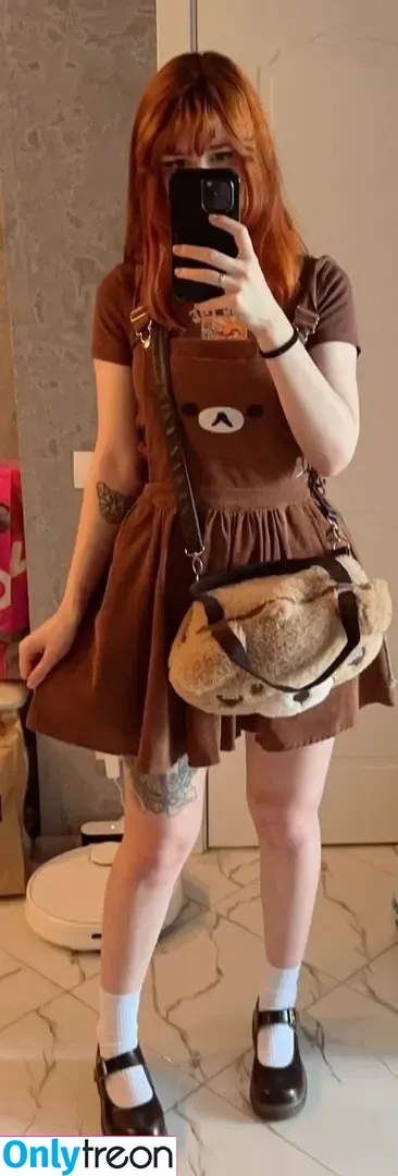 frauleinmilk nude photo #0501 (suisai.uwu / suisaiuwu)