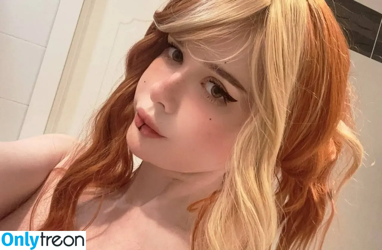 frauleinmilk nude photo #0806 (suisai.uwu / suisaiuwu)