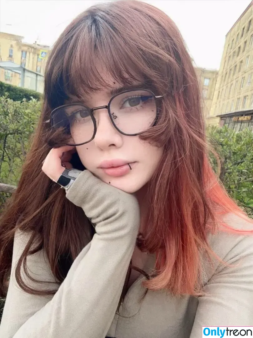frauleinmilk nude photo #0833 (suisai.uwu / suisaiuwu)