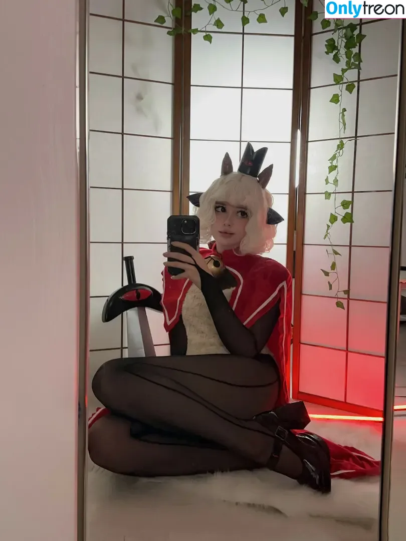 frauleinmilk nude photo #0911 (suisai.uwu / suisaiuwu)