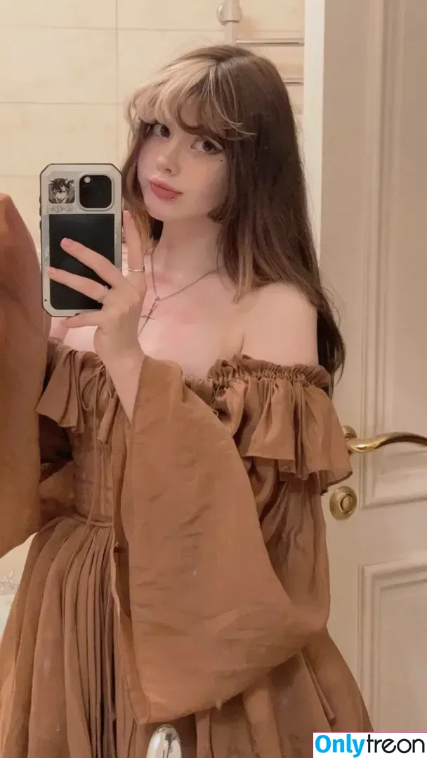 frauleinmilk nude photo #1677 (suisai.uwu / suisaiuwu)