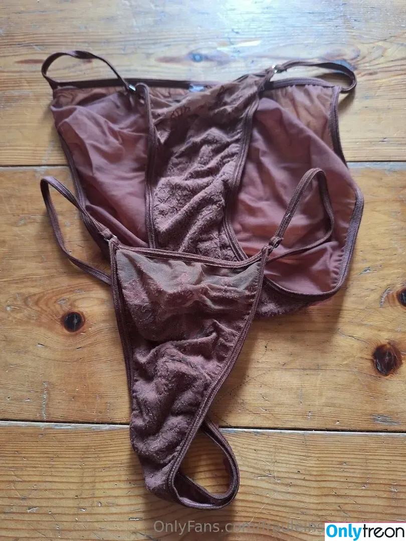 frauleinschmittfree nude photo #0131 (f00d4th0t)