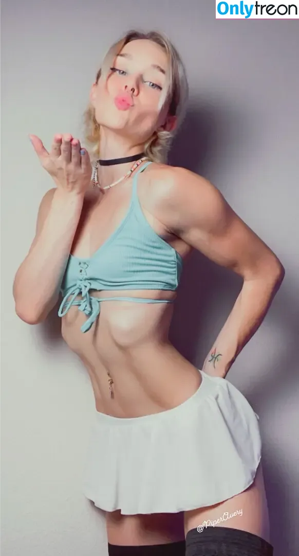 FrazyTay nude photo #0007 (piperavery)