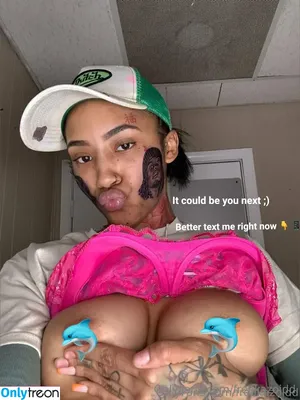 freakazoidd / foreignasian / freakazoida / presidentialrose / presidentrosee nude photo #0013
