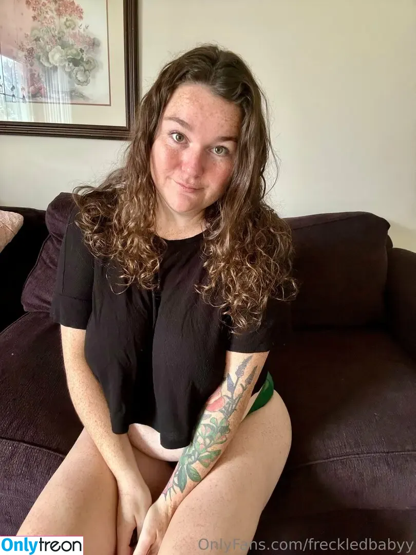 freckledbabyy nude photo #0110 (frecklesbabyy)
