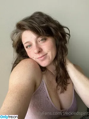 freckledspirit / Creepyspookygirl / Freakysweetgirl / freckled.spirits / freckledspirit2 nude photo #0155