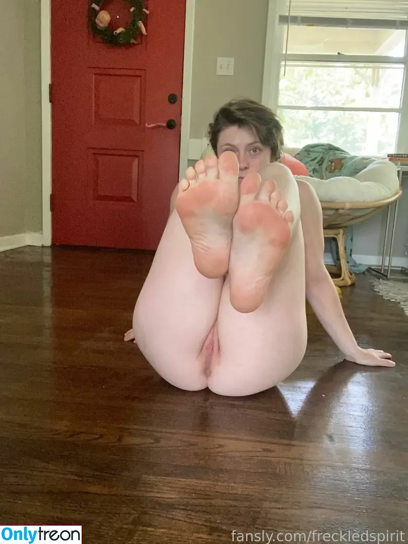 freckledspirit nude photo #0046 (Creepyspookygirl / Freakysweetgirl / freckled.spirits / freckledspirit2)