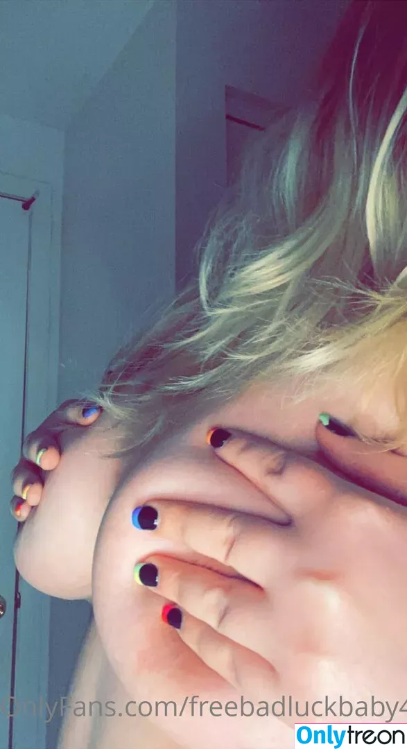 freebadluckbaby420 nude photo #0003 (freebadluckbaby420)