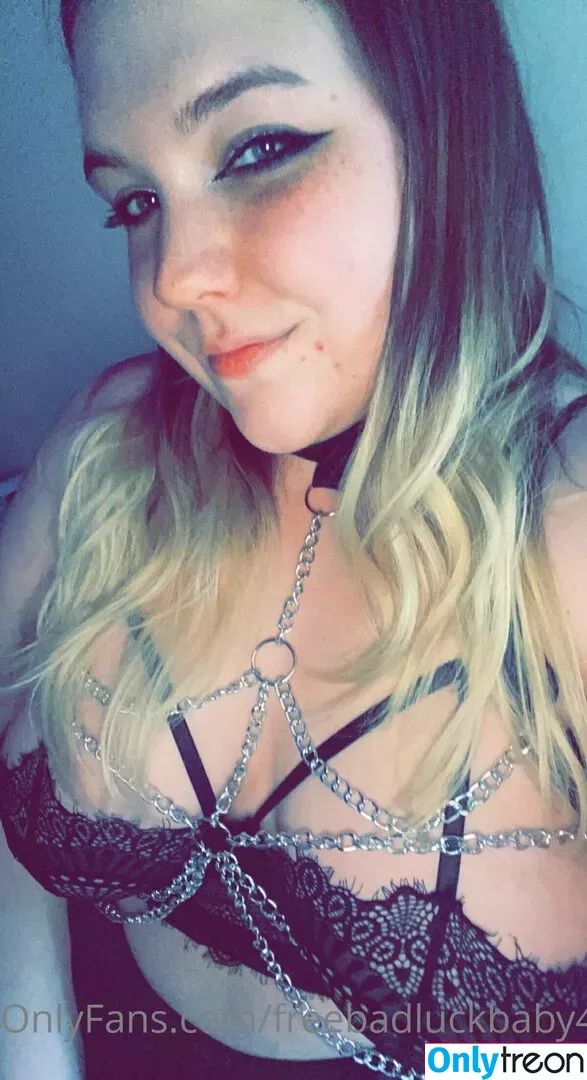 freebadluckbaby420 nude photo #0007 (freebadluckbaby420)