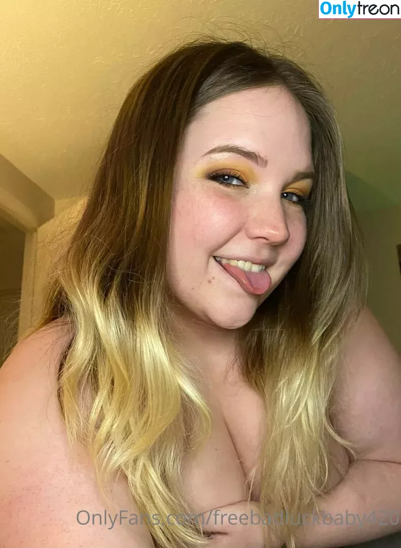 freebadluckbaby420 nude photo #0012 (freebadluckbaby420)