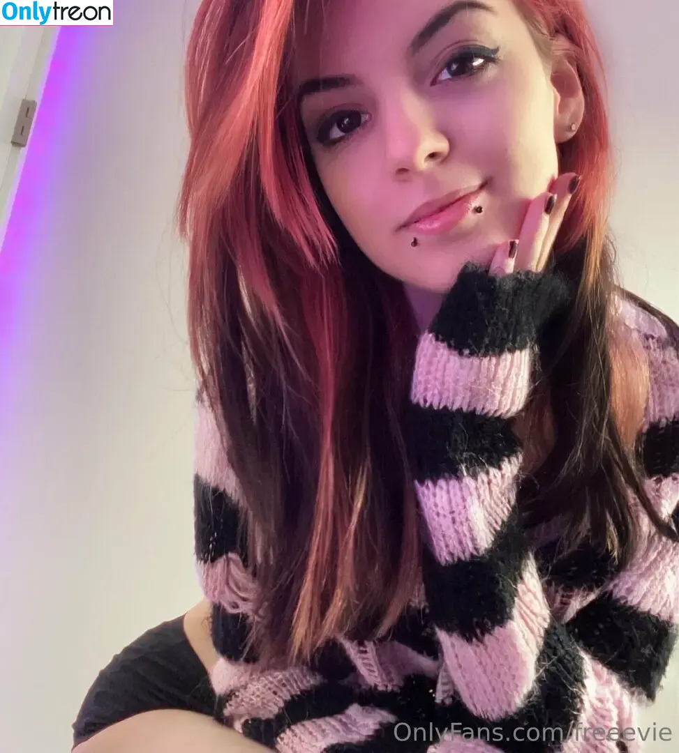 freeevie nude photo #0005 (freeevie)