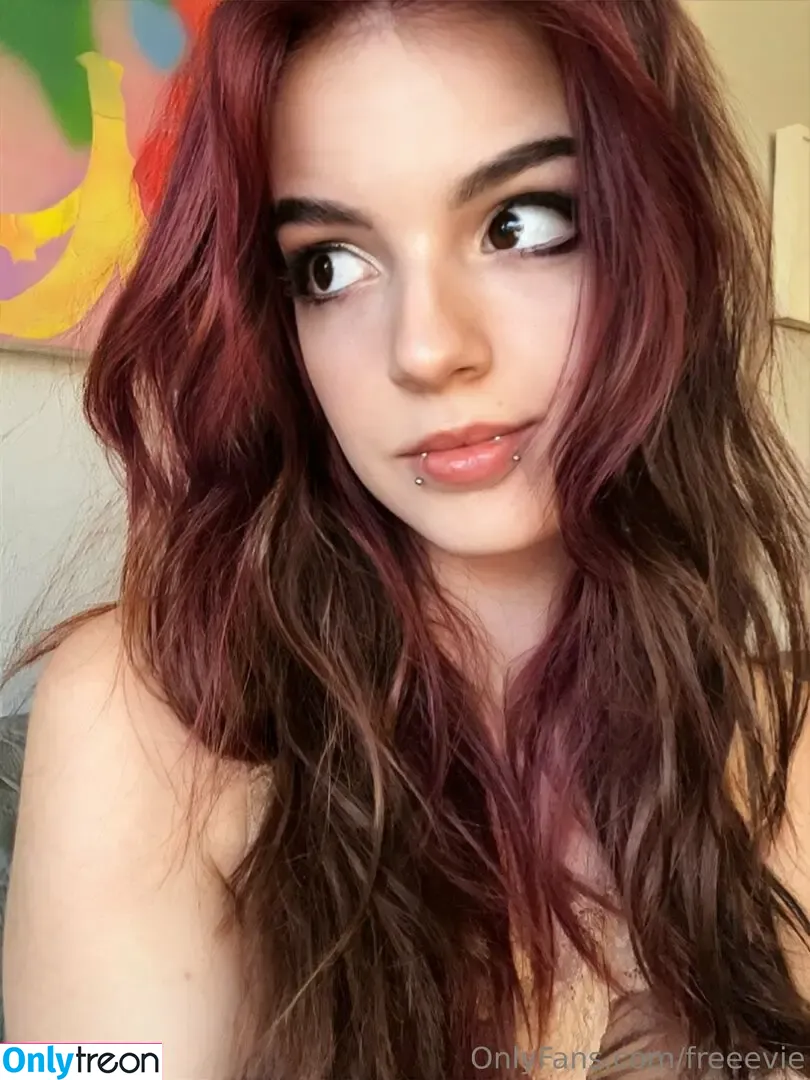 freeevie nude photo #0009 (freeevie)