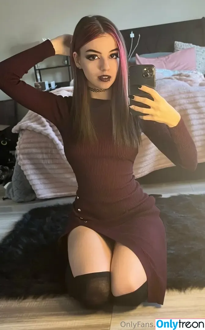 freeevie nude photo #0012 (freeevie)