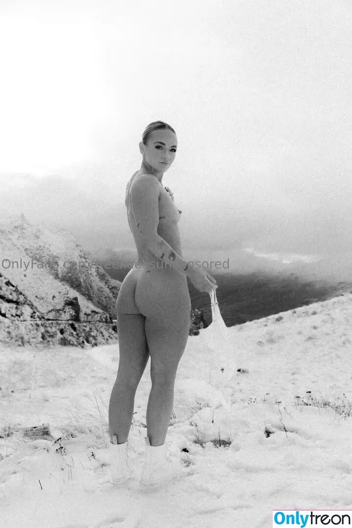 freekeeksuncensored nude photo #0039 (keeksuncensored)